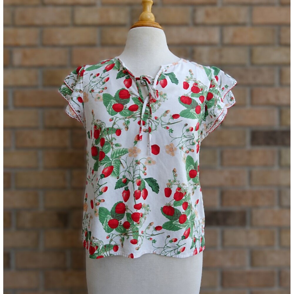 CeCe White Strawberry Print Blouse - Size Small